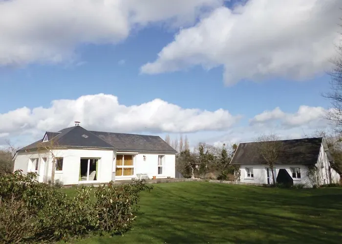 Σπίτι διακοπών Lovely In La Chapelle En Juger Montreuil-sur-Lozon